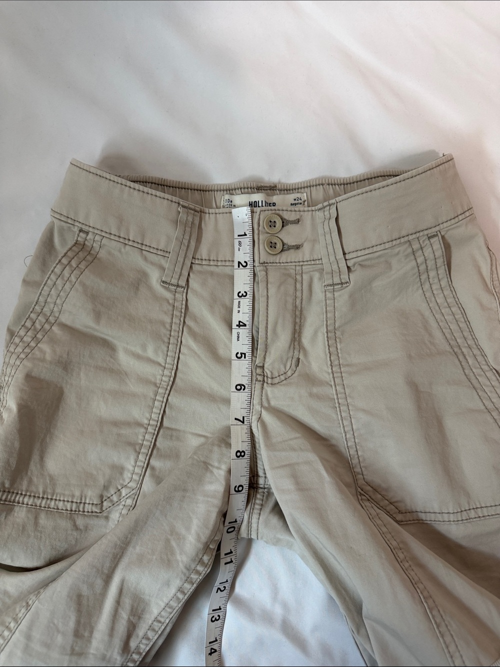 Hollister mid rise relaxed cargo boot pants - Picture 6 of 7